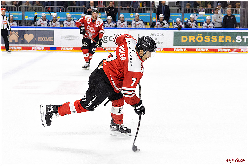 PENNY DEL;  Kölner Haie - Nuernberger Ice Tigers; Köln, 18.11.2022